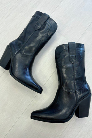 Aria Black Boot // size 6